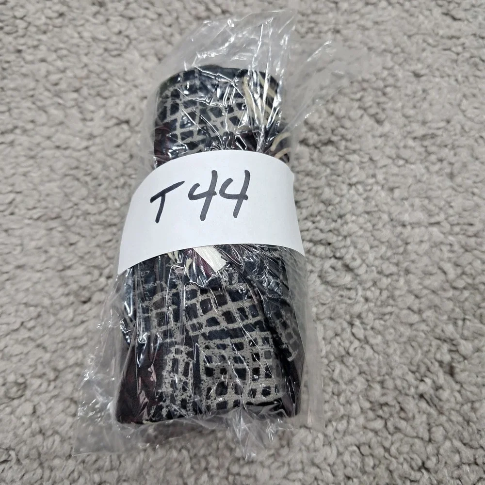 JRR Factory Direct Apparel Mens Silk Tie Burgundy‎ Grey Abstract Geometric USA